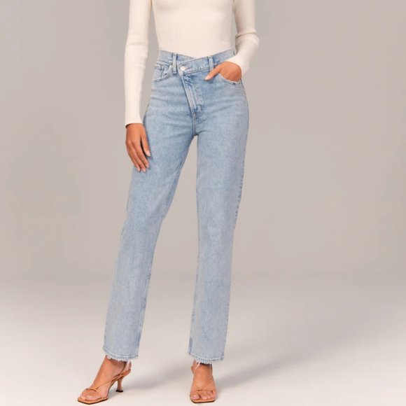 Abercrombie & Fitch Denim - Abercrombie Ultra High Rise 90s Straight Jean
